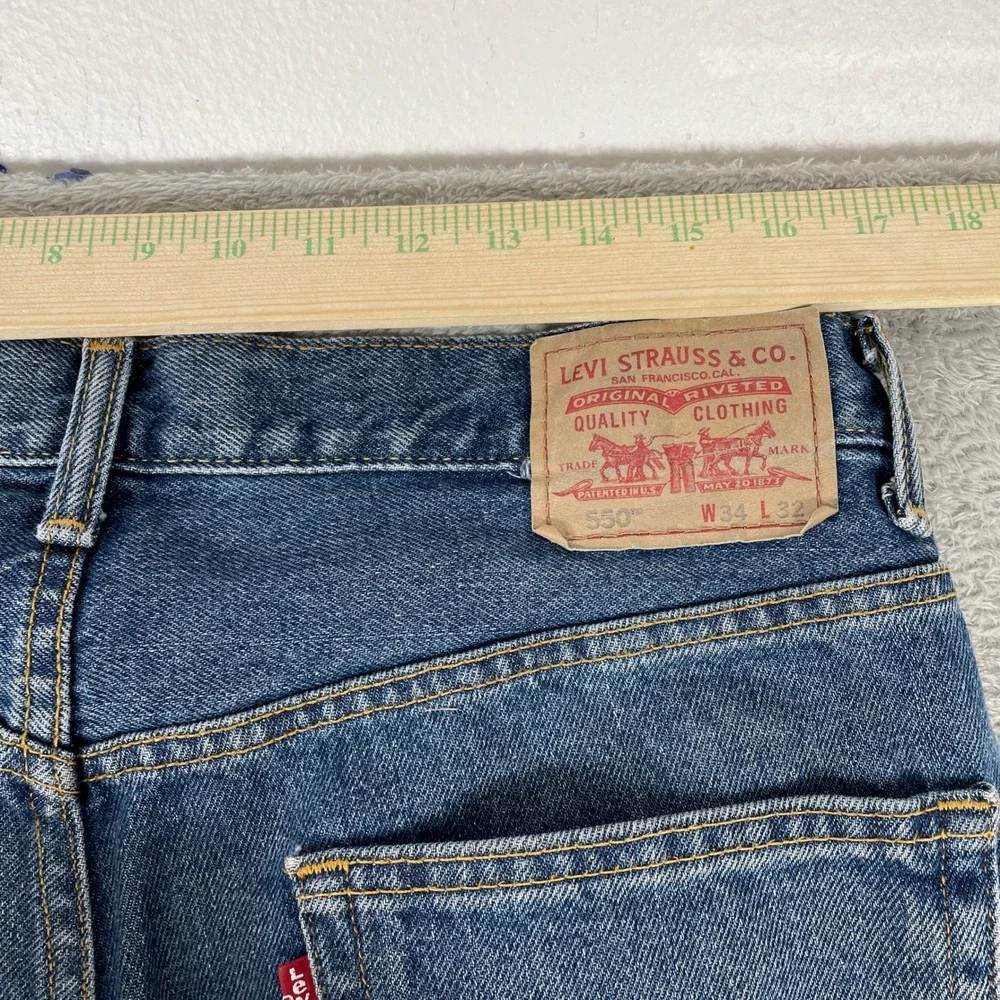 Levi's 550 Relaxed Fit Jeans Mens 34x32 Blue Denim Workwear Tapered Leg